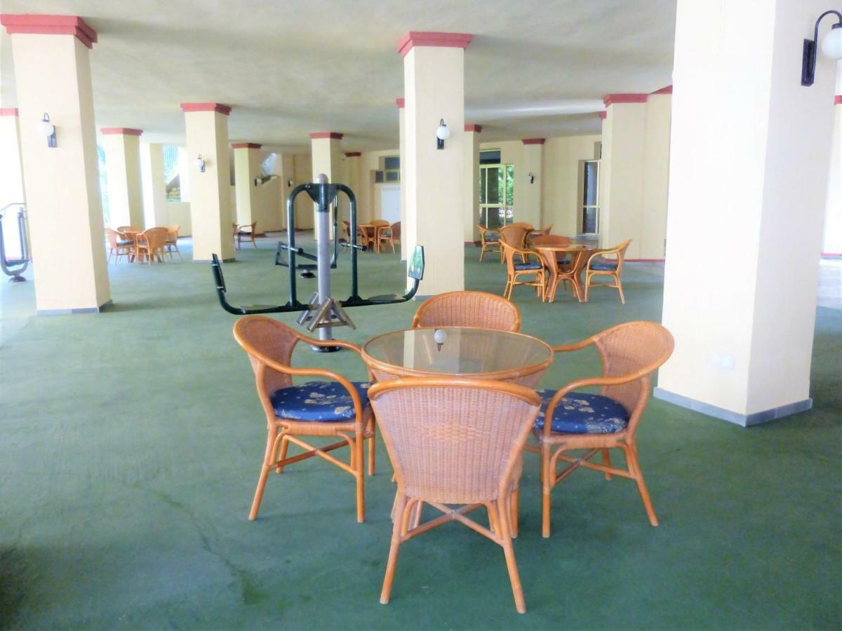 Apartemen Romana Playa Elviria Marbella